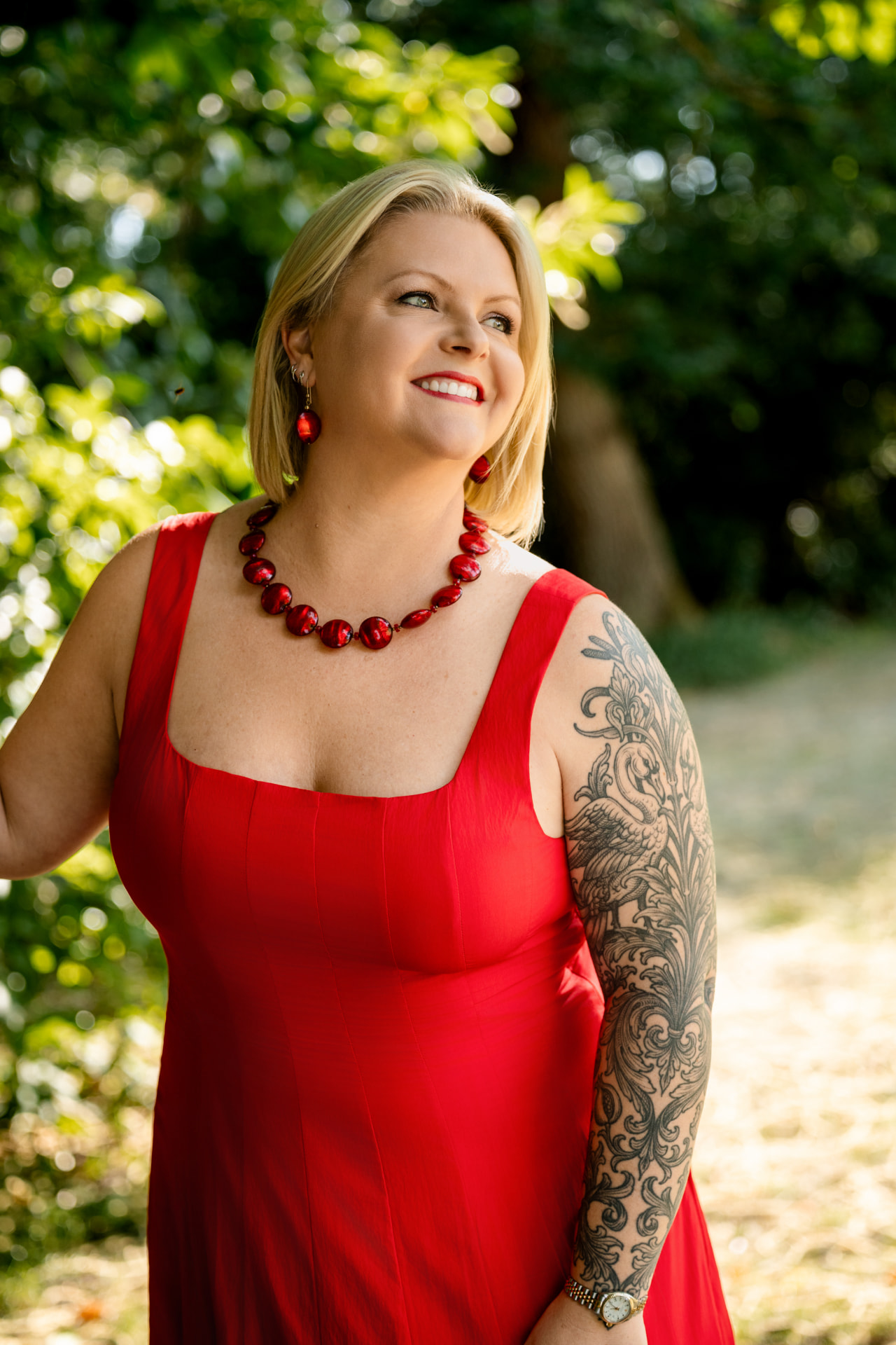 Sophie Stardust smiling outdoors